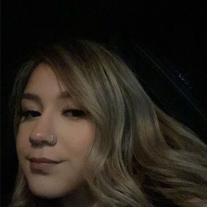 Meet your Posher, Alyssa